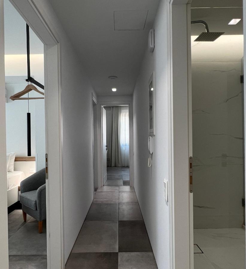 The Dazzling Glimpse Acropolis Suites Атина Екстериор снимка
