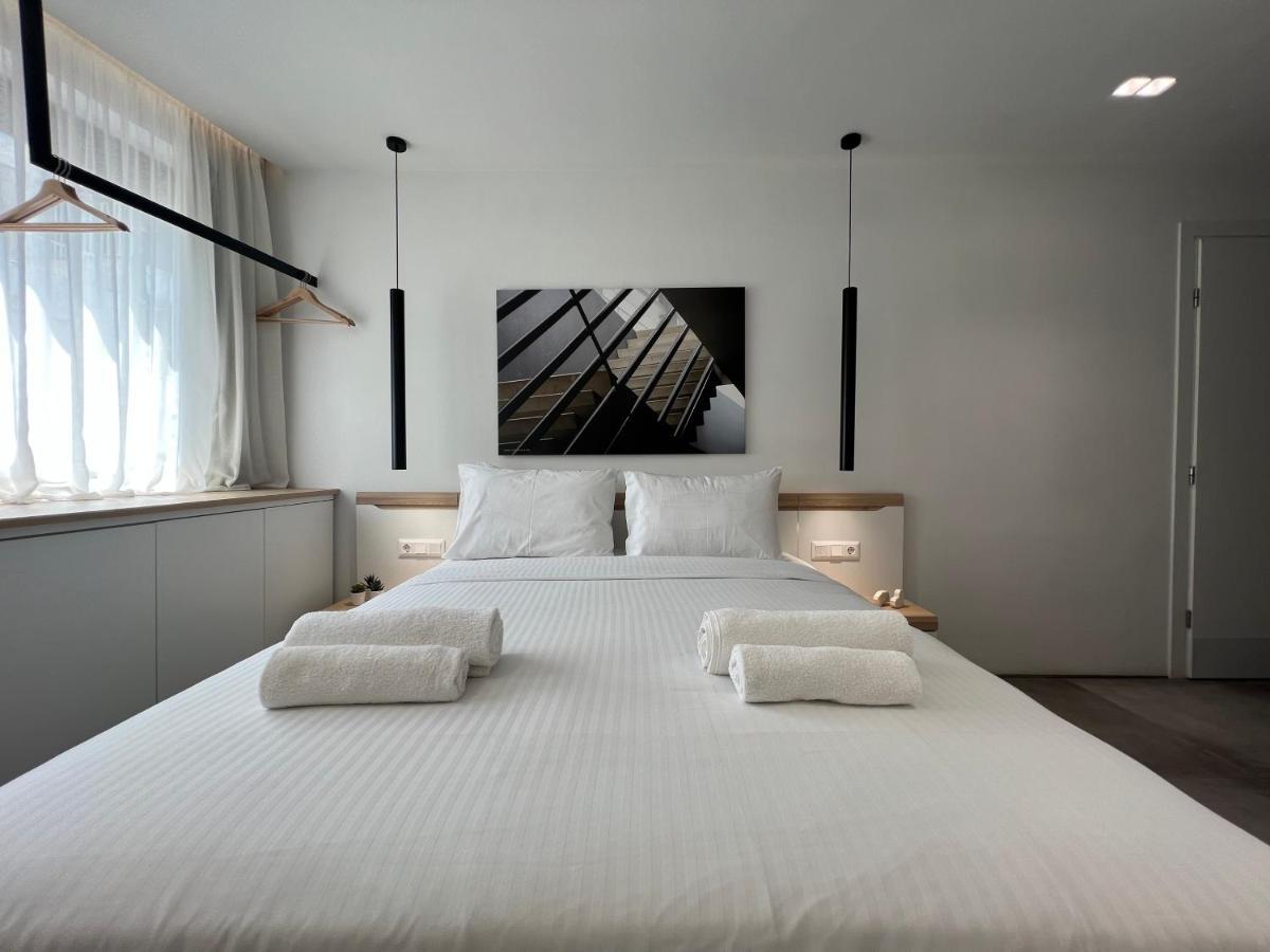 The Dazzling Glimpse Acropolis Suites Атина Екстериор снимка