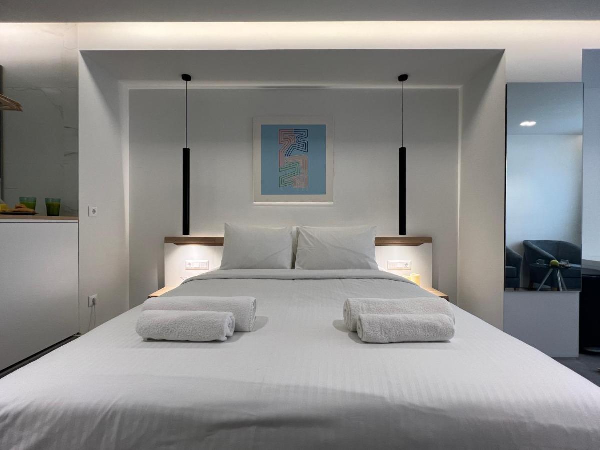The Dazzling Glimpse Acropolis Suites Атина Екстериор снимка