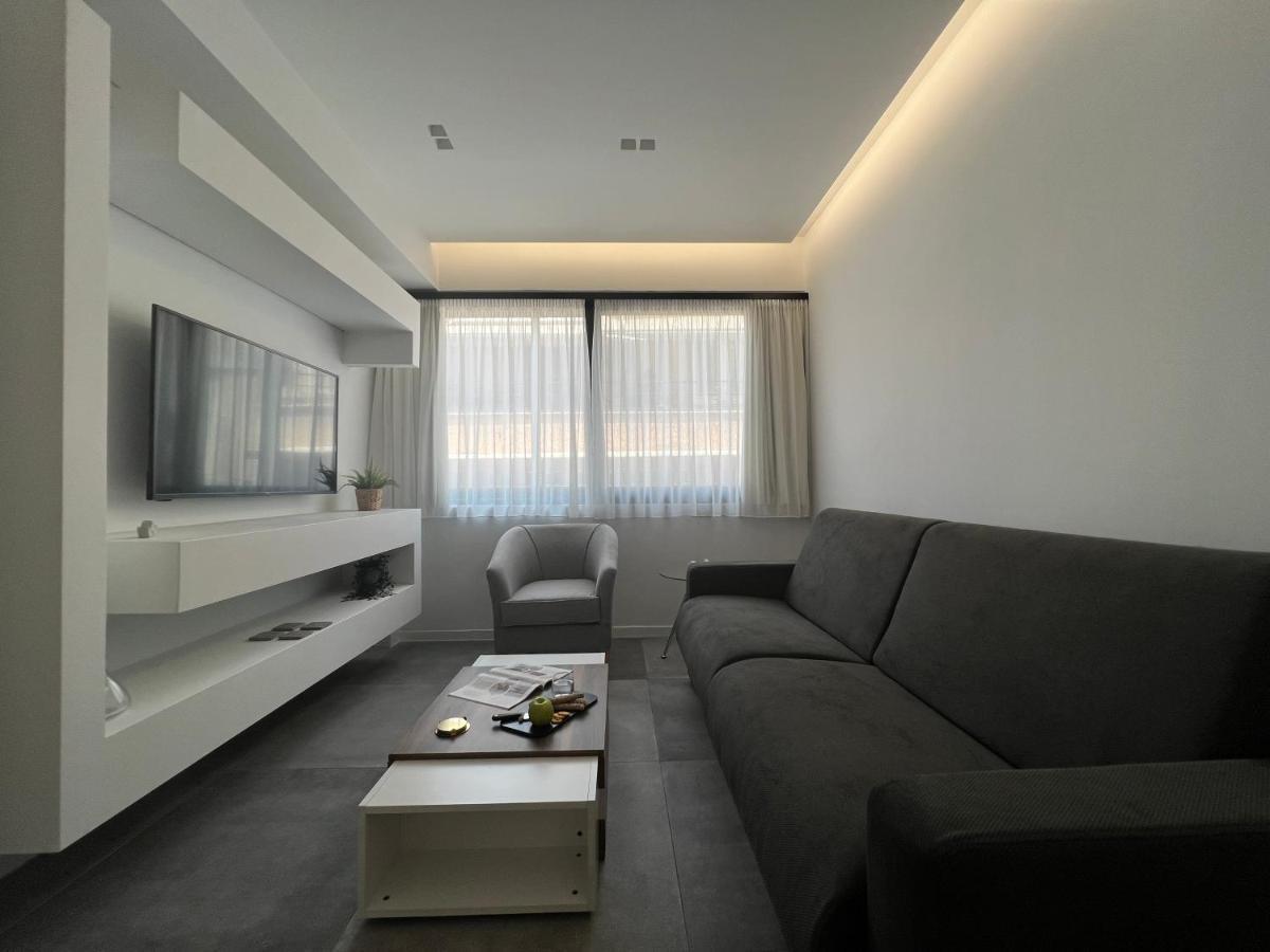 The Dazzling Glimpse Acropolis Suites Атина Екстериор снимка