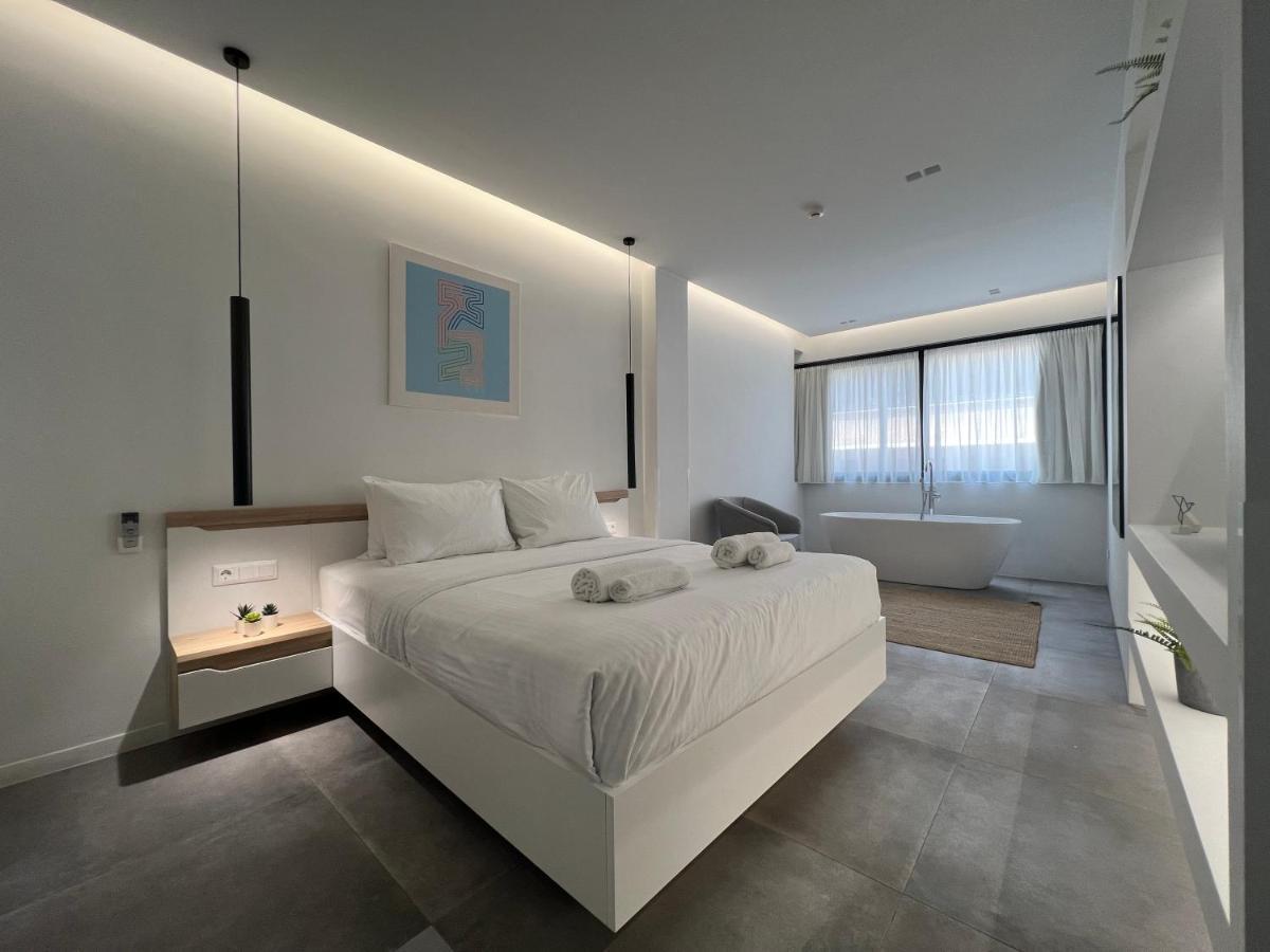 The Dazzling Glimpse Acropolis Suites Атина Екстериор снимка