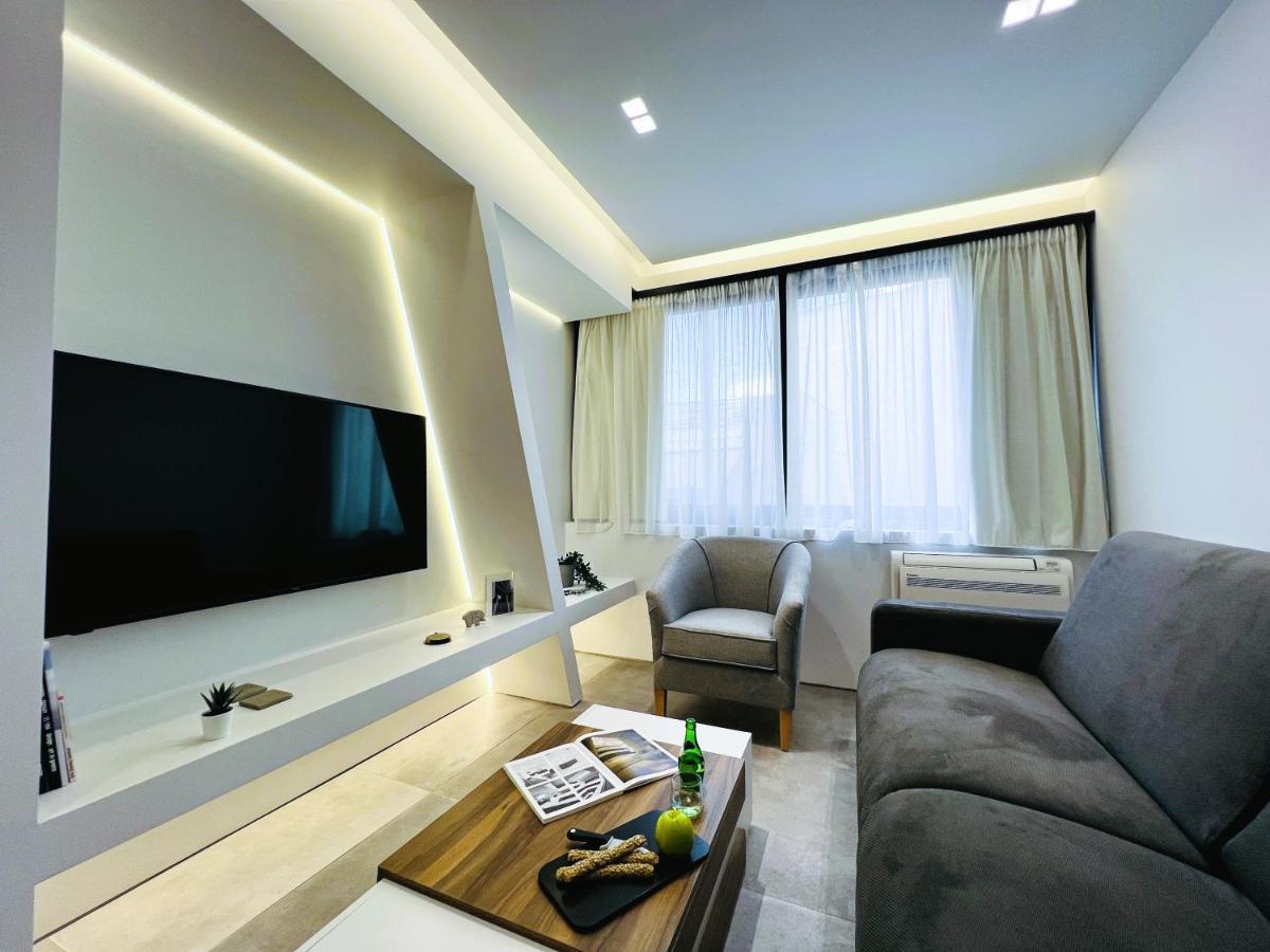 The Dazzling Glimpse Acropolis Suites Атина Екстериор снимка