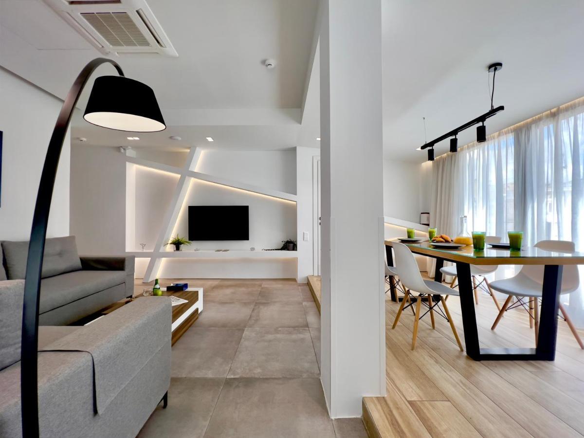 The Dazzling Glimpse Acropolis Suites Атина Екстериор снимка